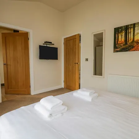 Cartmel Lodge بيت للعطل *